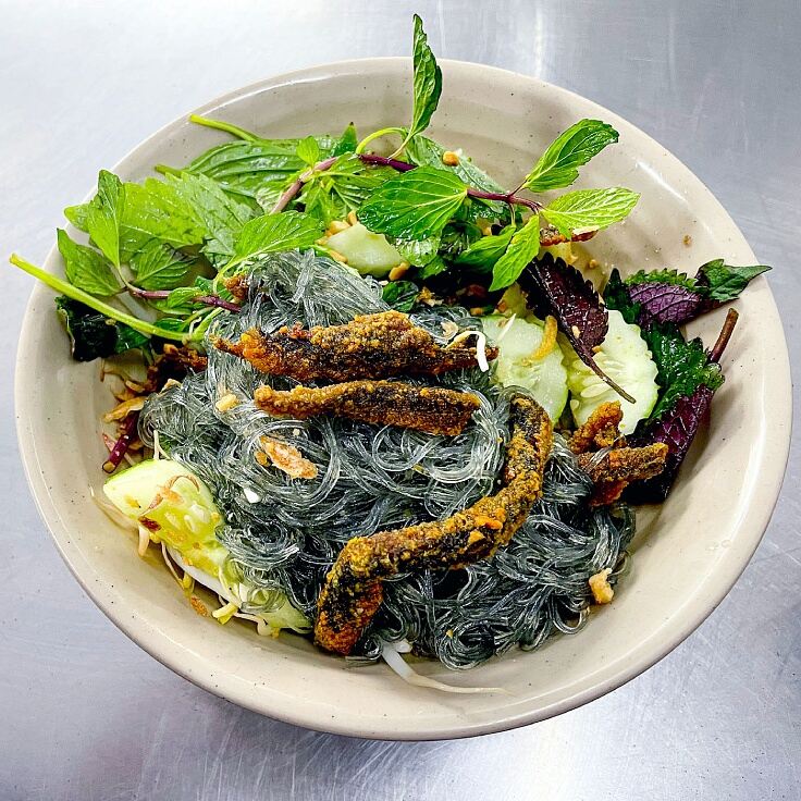 Learn Hanoi’s food heritage with expert insights
